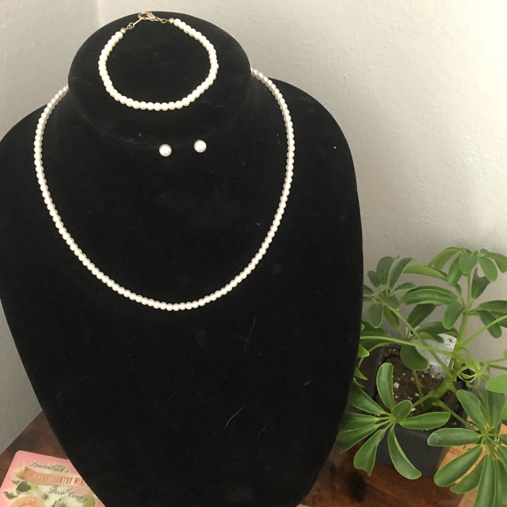 Pearl Set